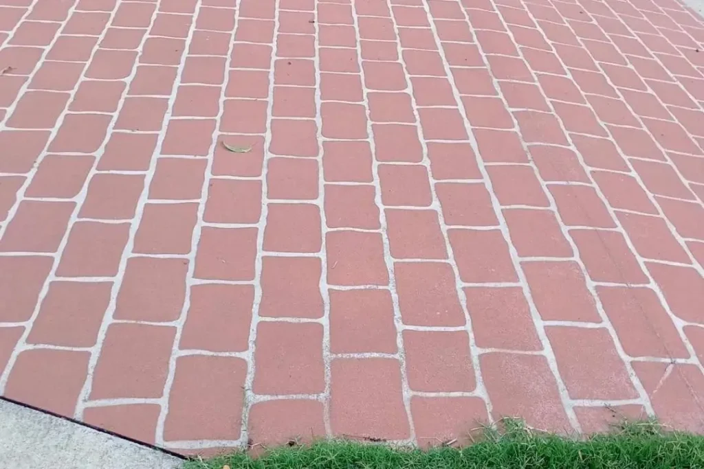 stencilled concrete driveway design